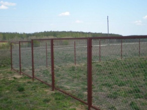Забор из сетки рабицы в натяг секционный 12 метров фото в Сергаче